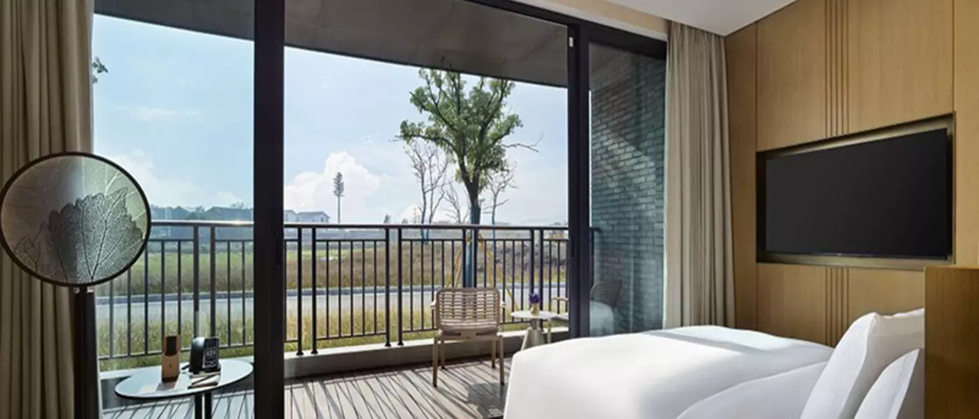 garrya huzhou lucun caring room