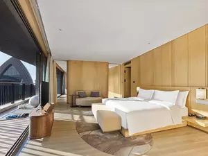 丝源套房