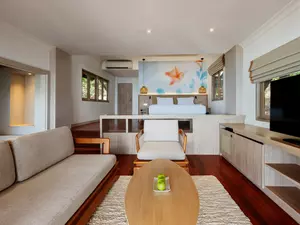 room-Grand-Seafront-Villa-2