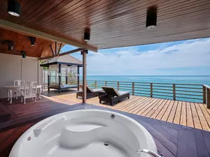 room-Grand-Seafront-Villa-5
