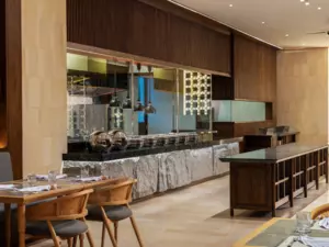 Refresh All-day dining