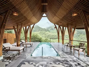 garrya-mu-cang-chai-accommodation-wellbeing-pool-suite
