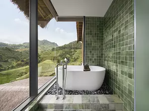 garrya-mu-cang-chai-accommodation-grand-deluxe-king-room