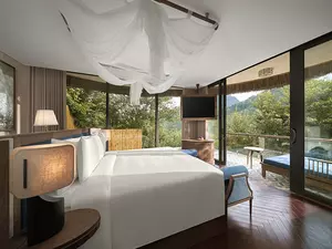 garrya-mu-cang-chai-accommodation-grand-deluxe-pool